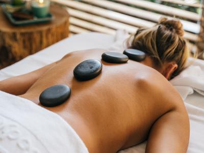 Rücken-Hot-Stone-Massage